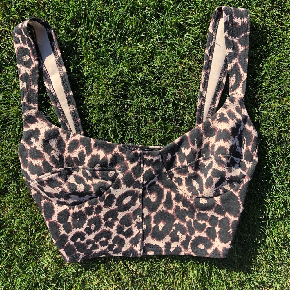 PrettyLittleThing Leopard Top :) NWT!